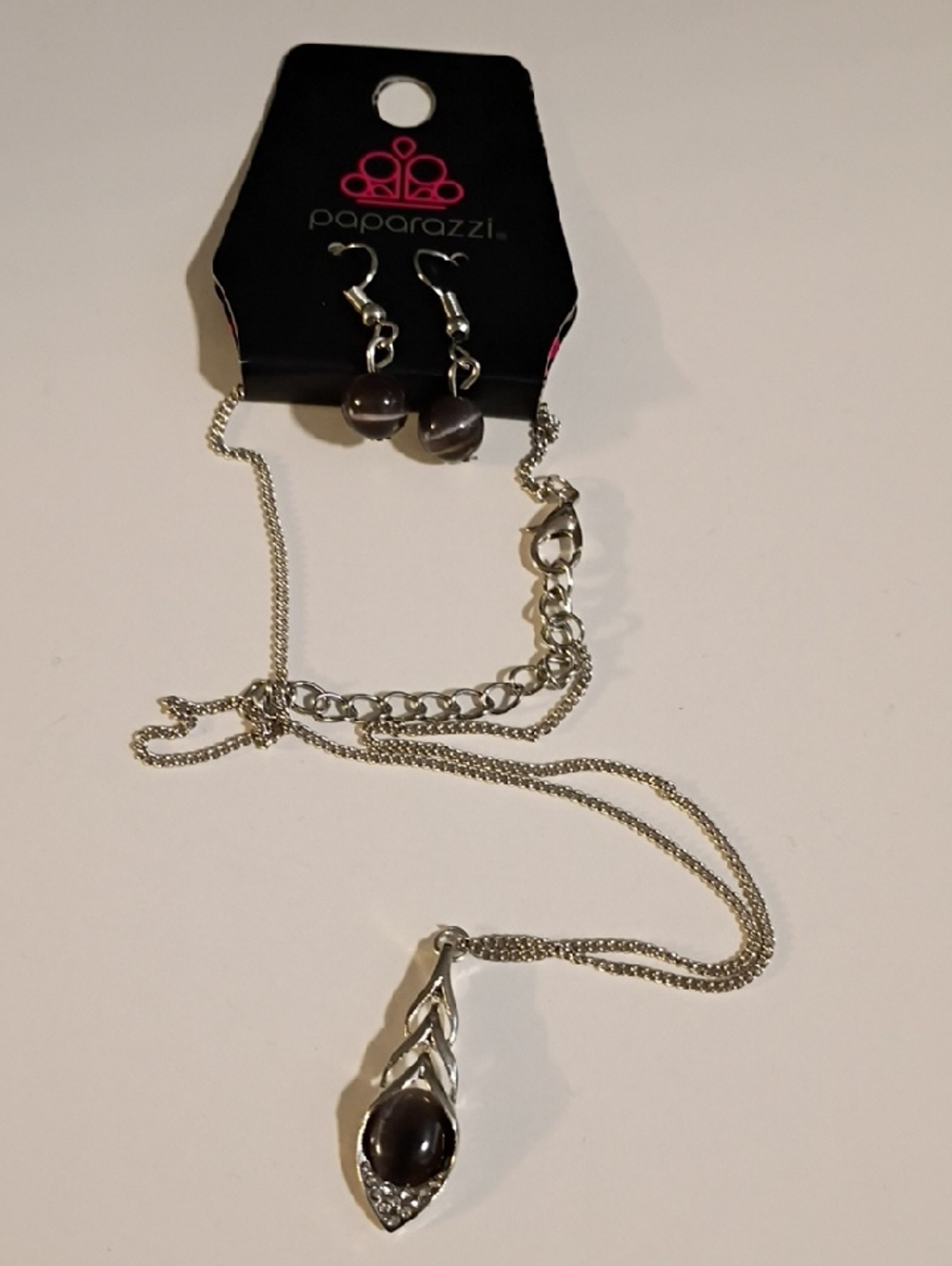 paparazzi Silver and Gray Cabochon Teardrop Necklace & Earring Set